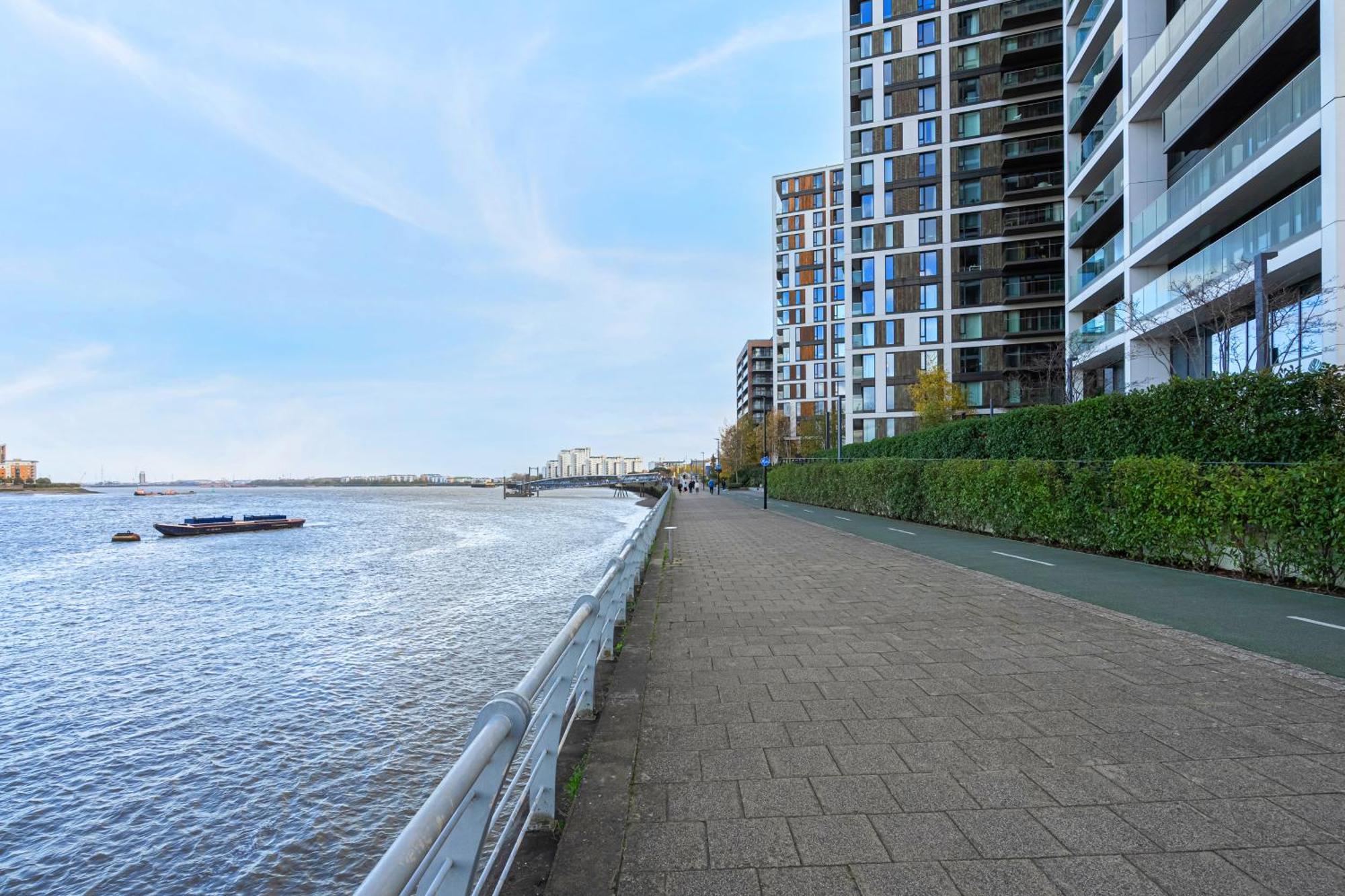 Lux 2 Bed 2 Bath With Riverviews London